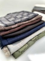 روسری ابریشم نخ ژاکارد مجلسی مدل سلین قهوه ای - Image 3