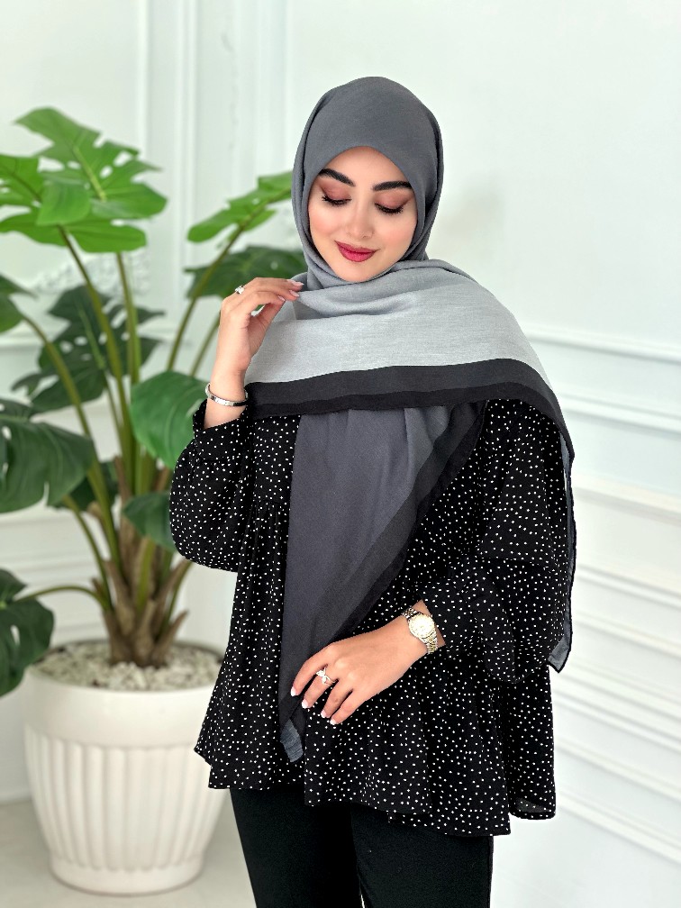 IMG0300_edited_1765565321975 روسری نخی مدل طیفی طوسی نوک مدادی - Image 1