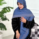 روسری ابریشم نخ ژاکارد مجلسی مدل پاپیونک آبی نفتی