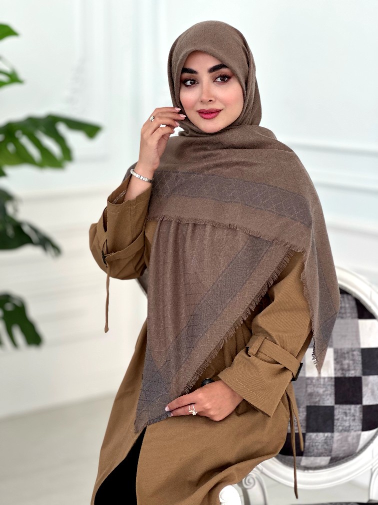 IMG0320_edited_1765981707165 روسری نخ ژاکارد مدل پاییز نسکافه ای - Image 1