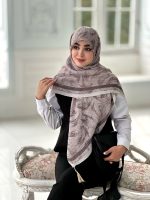روسری پلیسه مجلسی مدل برگ دودی گلبهی
