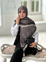 روسری پلیسه مجلسی مدل برگ طوسی سبز