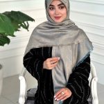 روسری ابریشم نخ ژاکارد مجلسی مدل گوچی شکوفه آبی نسکافه ای