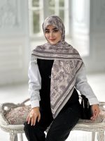 روسری پلیسه مجلسی مدل دیور تناژ طوسی