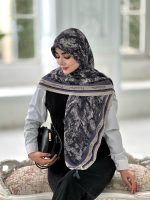 روسری پلیسه مجلسی مدل دیور تناژ سرمه ای تیره