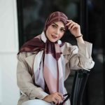روسری ابریشم مجلسی توییل مدل فندی قهوه ای سوخته (جامانده)