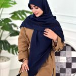 روسری نخ ژکارد مدل پاییز سرمه ای