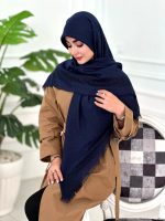روسری نخ ژکارد مدل پاییز سرمه ای