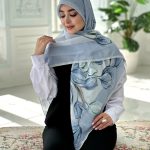 روسری نخی مدل شادی آبی یاسی (جامانده)