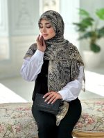 روسری نخی مدل ترمه (جامانده)