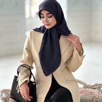 روسری فلورانس مجلسی رنگ سرمه ای قواره 100