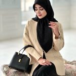 روسری فلورانس مجلسی رنگ مشکی شاین نقره ای قواره 100