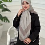 روسری نخی مدل شکیبا تناژ خاکی