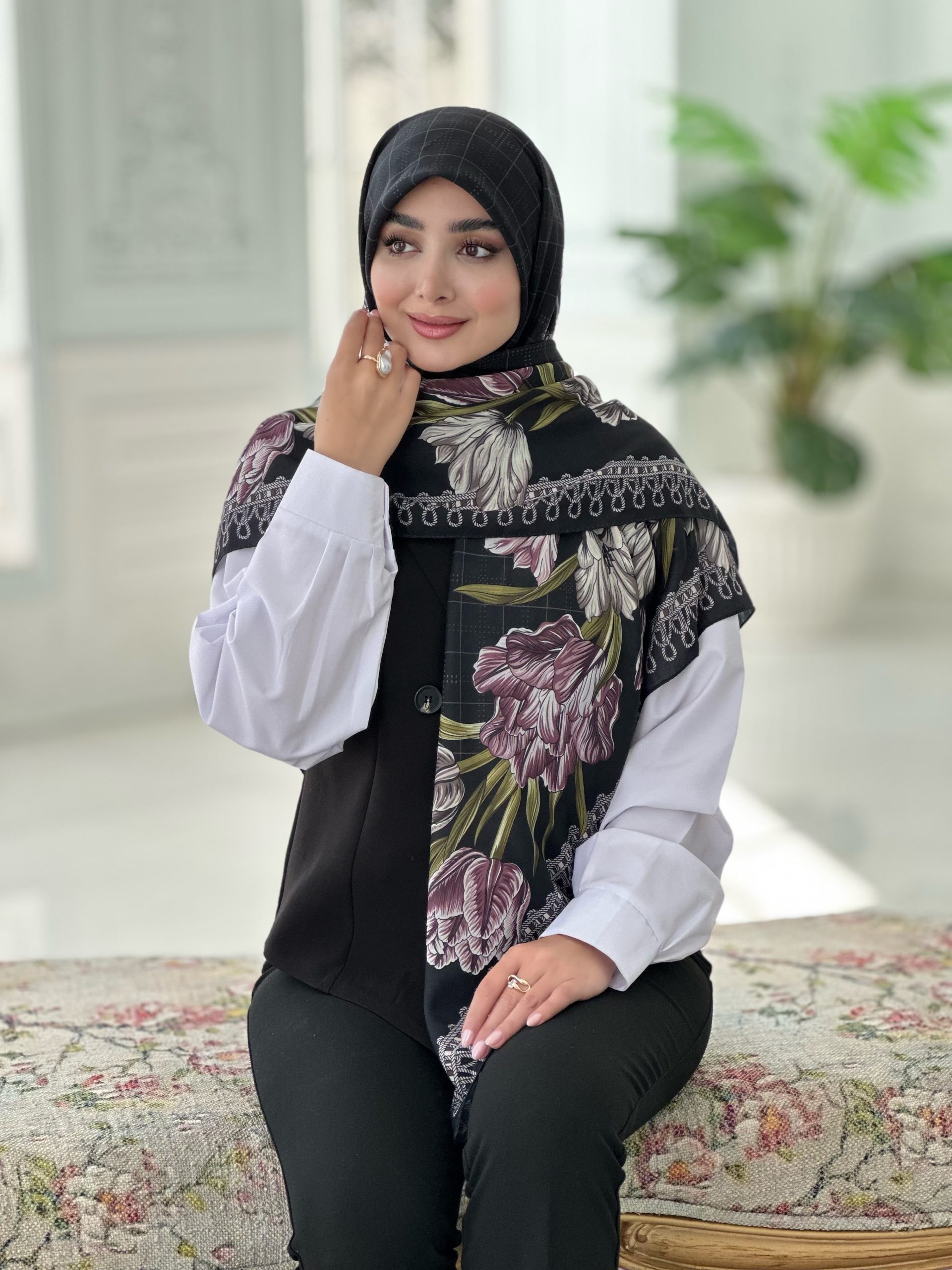 IMG_20260811_001337 روسری نخی مدل مه یاس رنگ مشکی - Image 1
