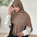 روسری ابریشم نخ ژاکارد مجلسی مدل روناک